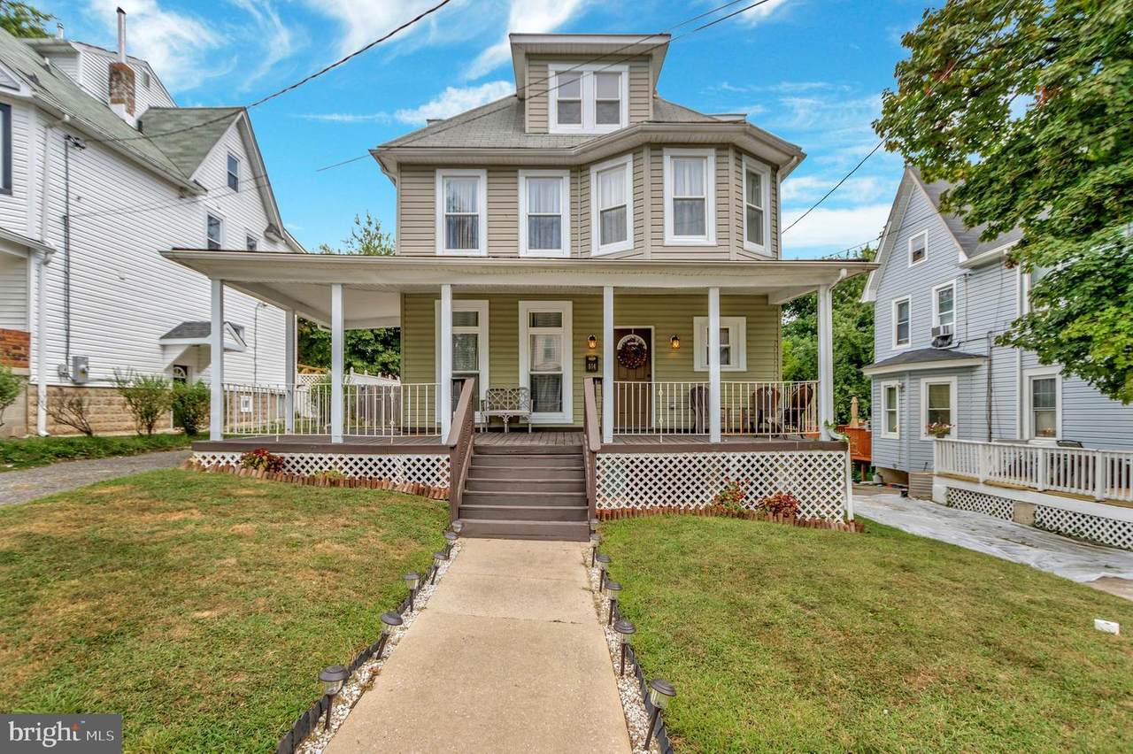 514 Rossiter Avenue - Photo 1