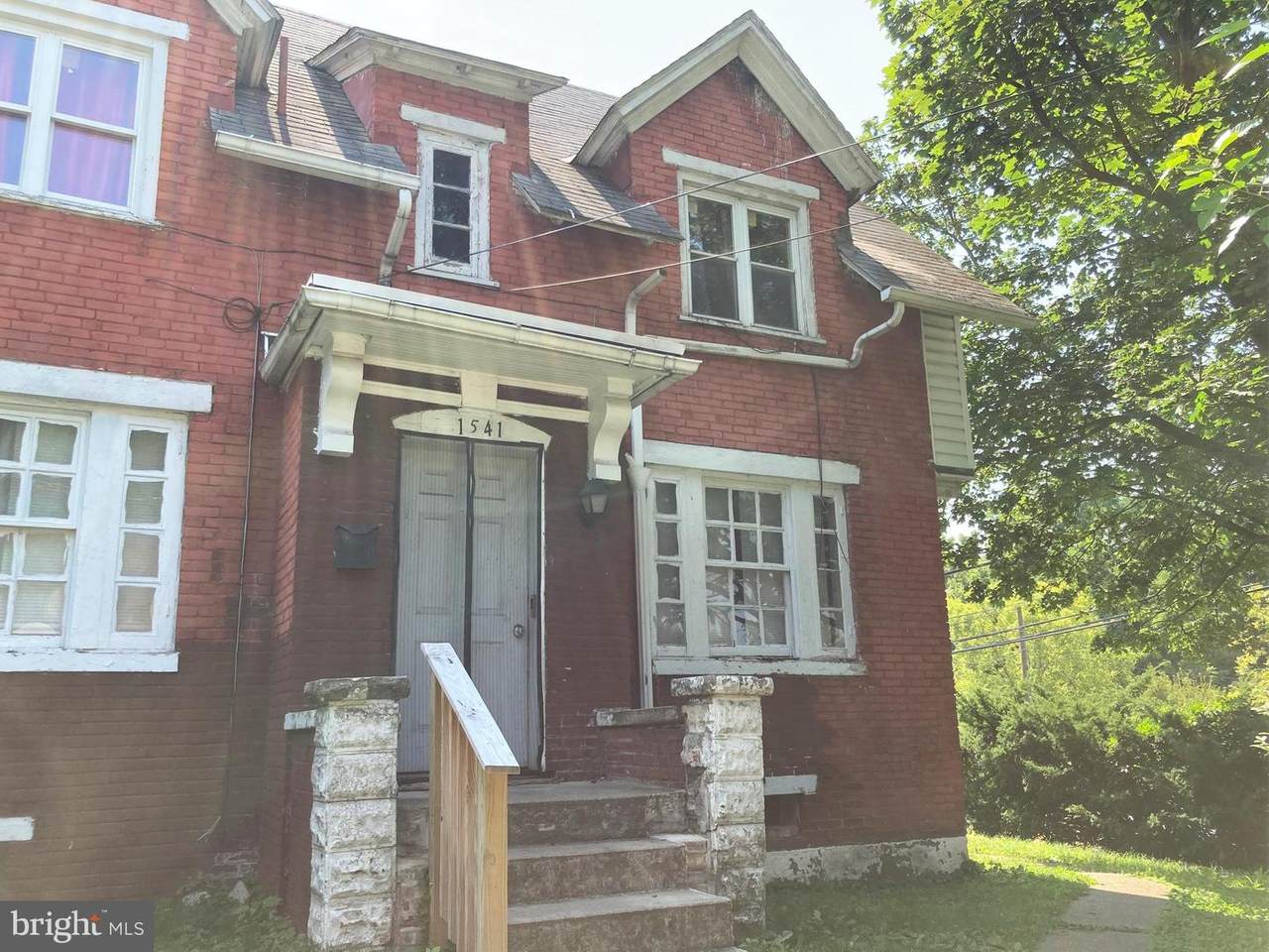 1541 13TH Street - Photo 1
