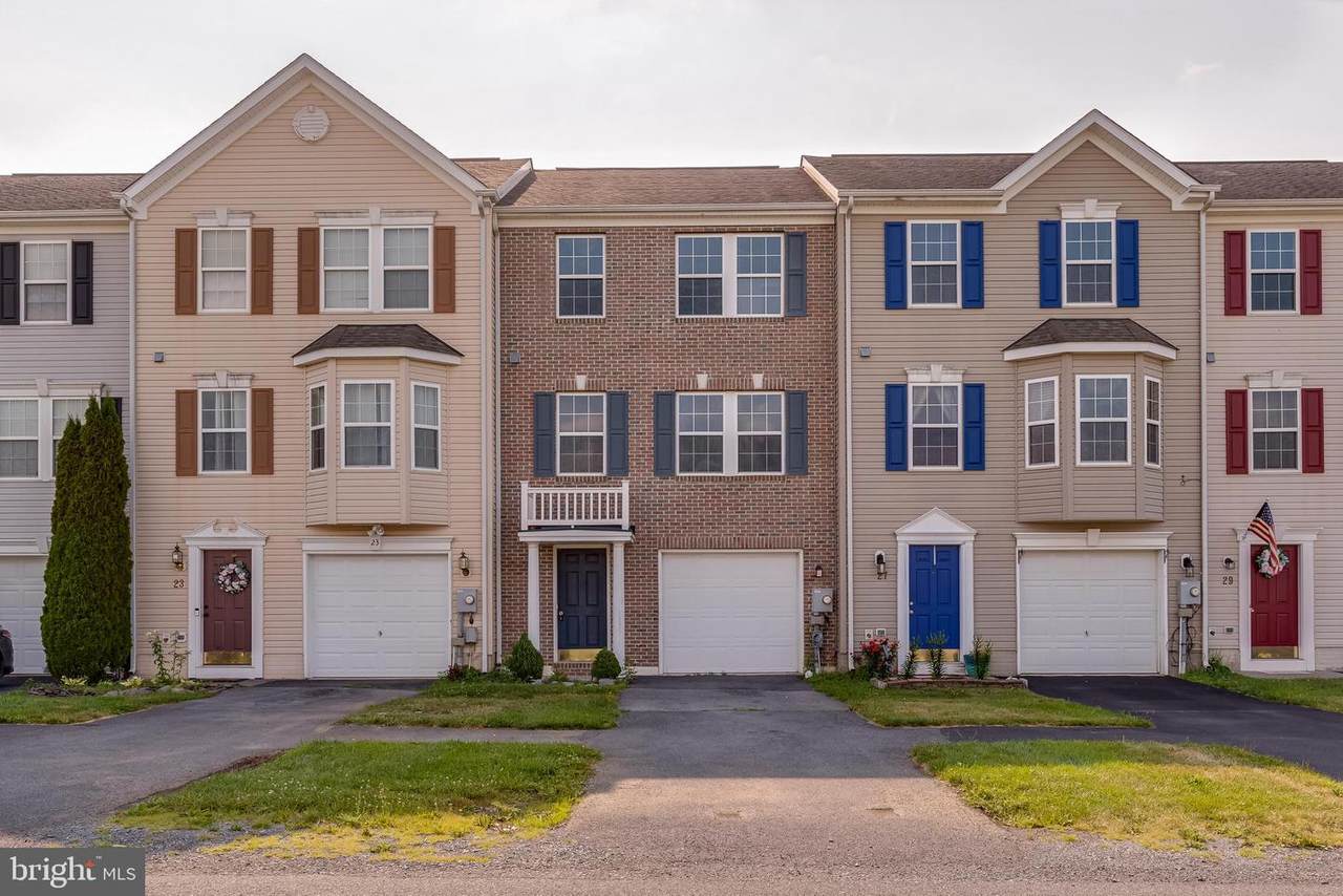 25 Brentwood St - Photo 1