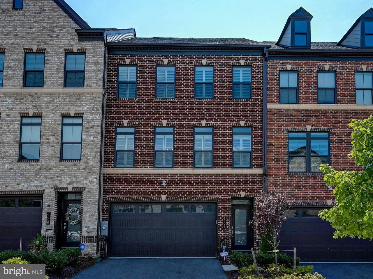 6327 Falconwood Street - Photo 1