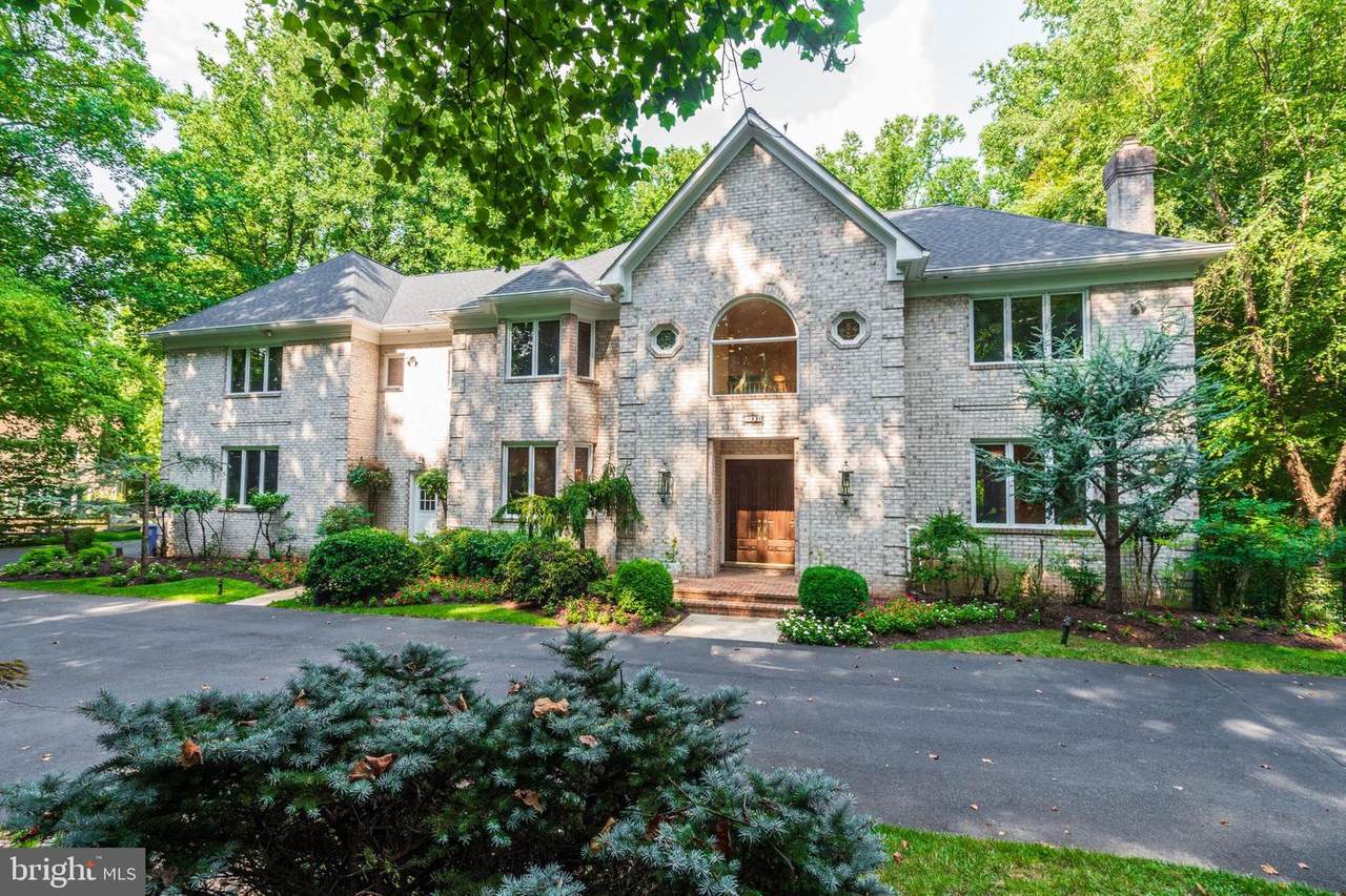 7001 Fawn Trail Court - Photo 1