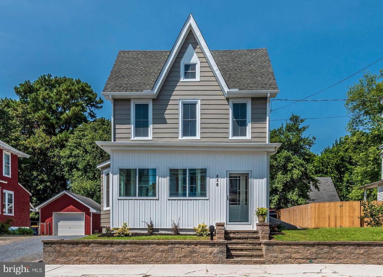 410 Walnut Street - Photo 1