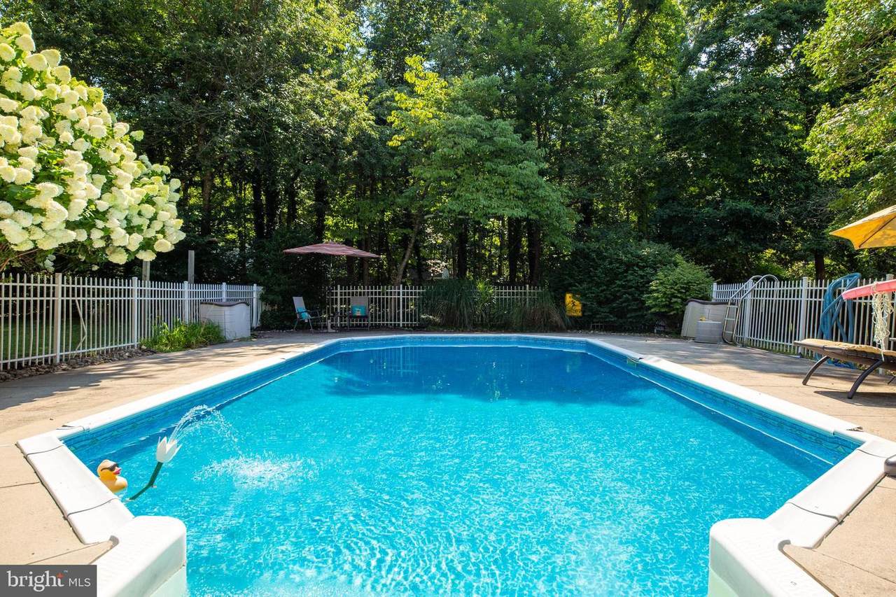 107 Holly Drive - Photo 1