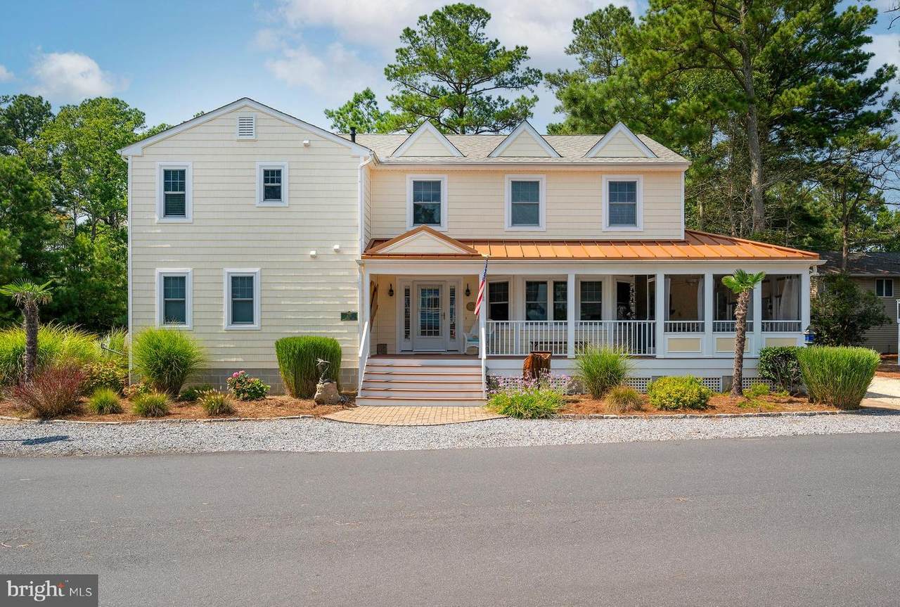 401 Cattail Road - Photo 1