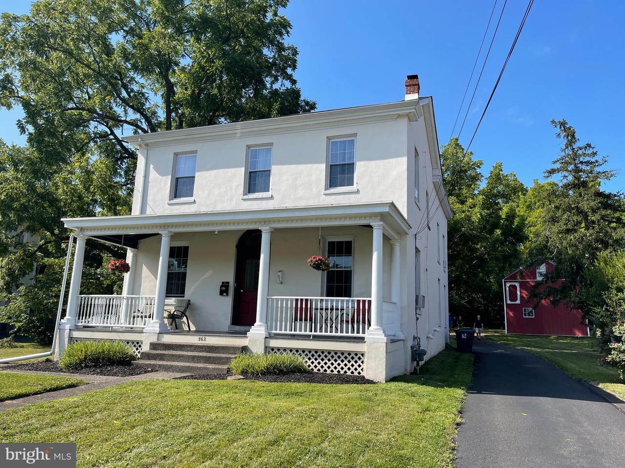 562 Main Street - Photo 1