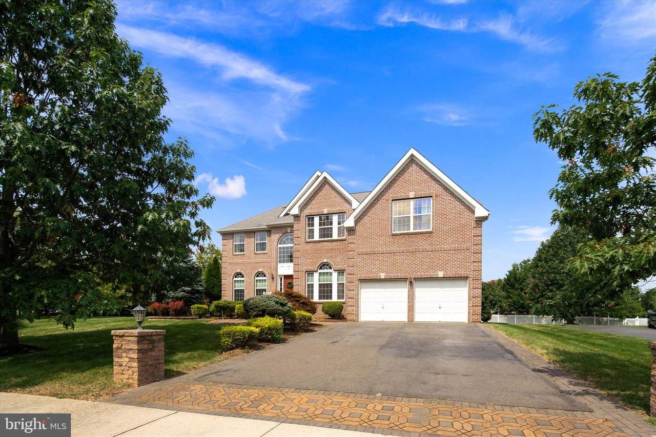 2 Mahogany Court - Photo 1