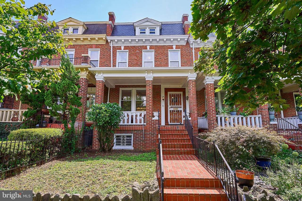 16 W Street - Photo 1