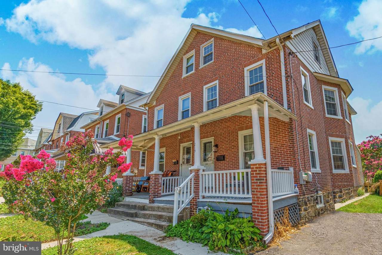 219 Edgemont Avenue - Photo 1