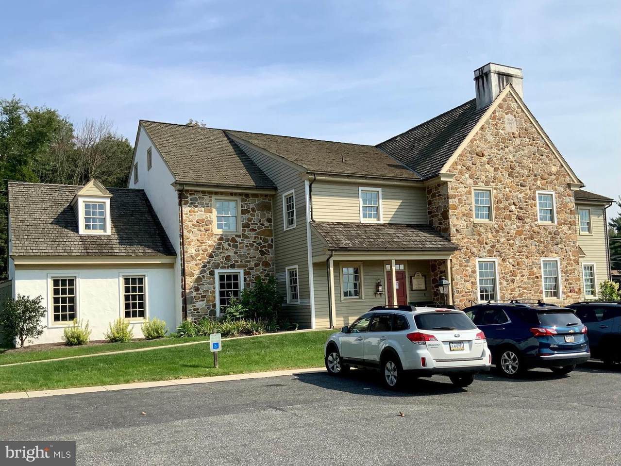 11 Pine Street - Photo 1
