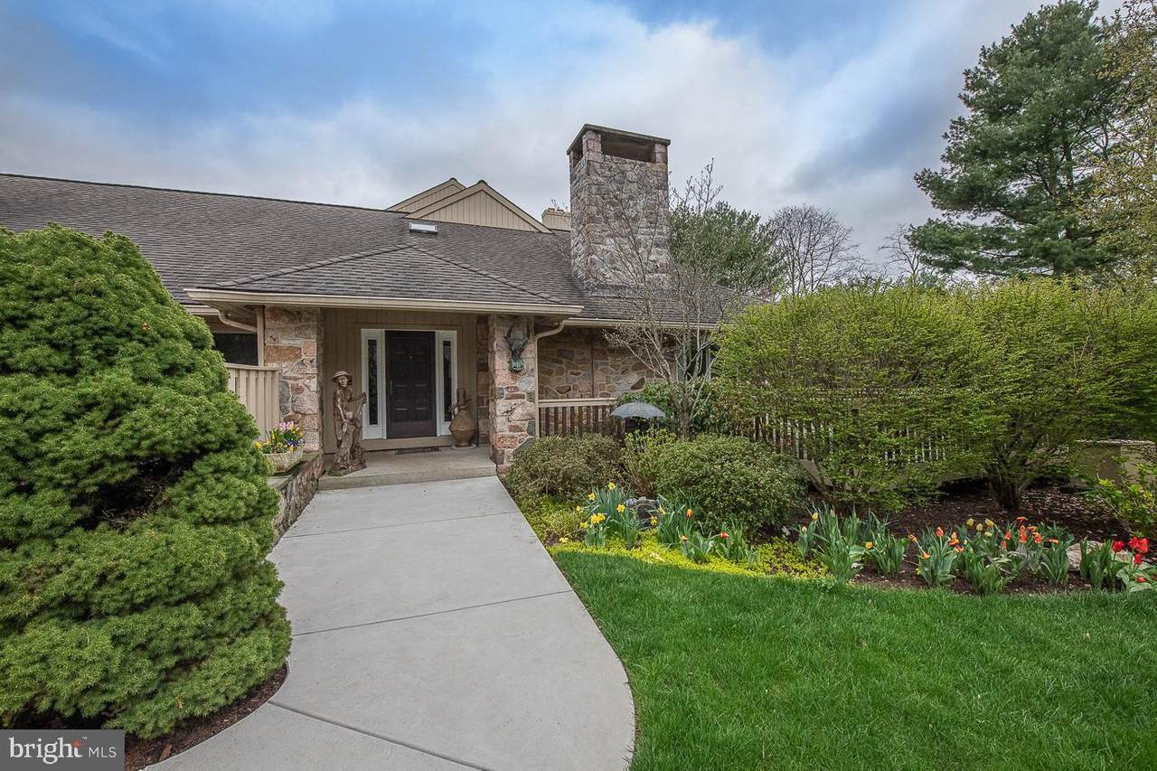 1264 Round Hill Road - Photo 1