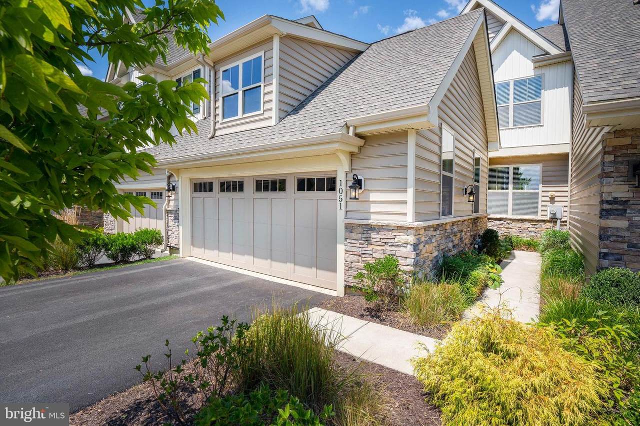 1051 James Walter Way - Photo 1