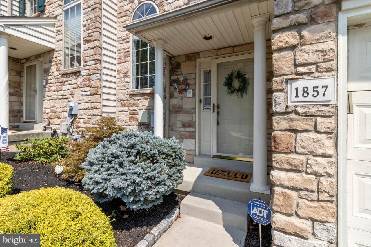 1857 Creekview Lane - Photo 1