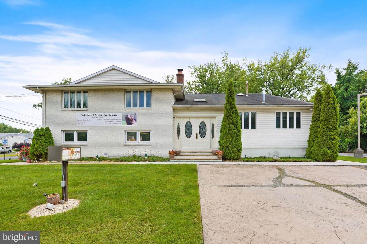 101 Glenbrook Boulevard - Photo 1