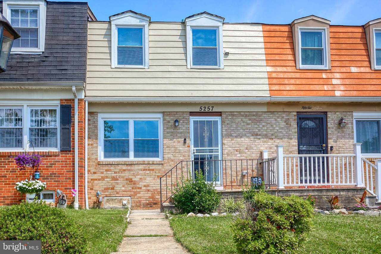 5257 Darien Road - Photo 1