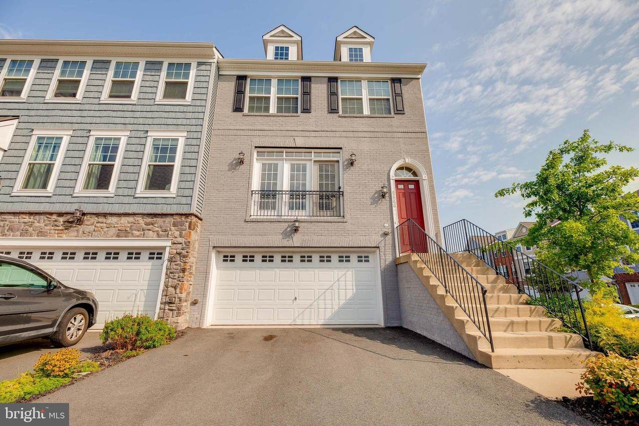8900 Haversack Hunt Way - Photo 1