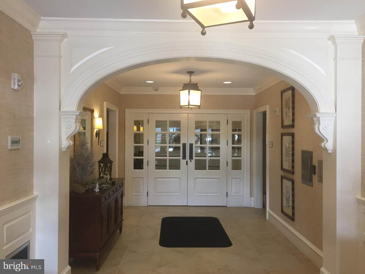 4109 Parkview Drive - Photo 1
