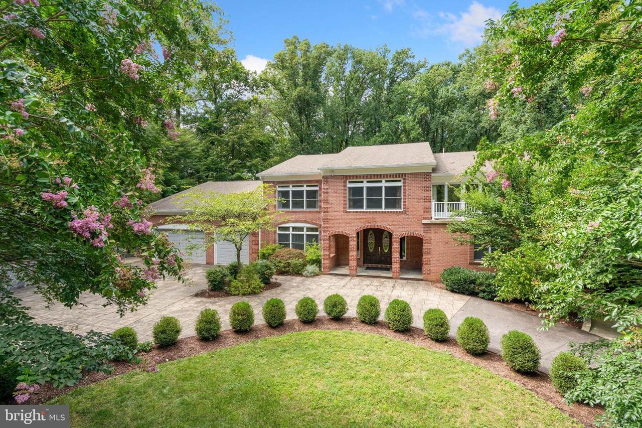 8505 Carlynn Drive - Photo 1