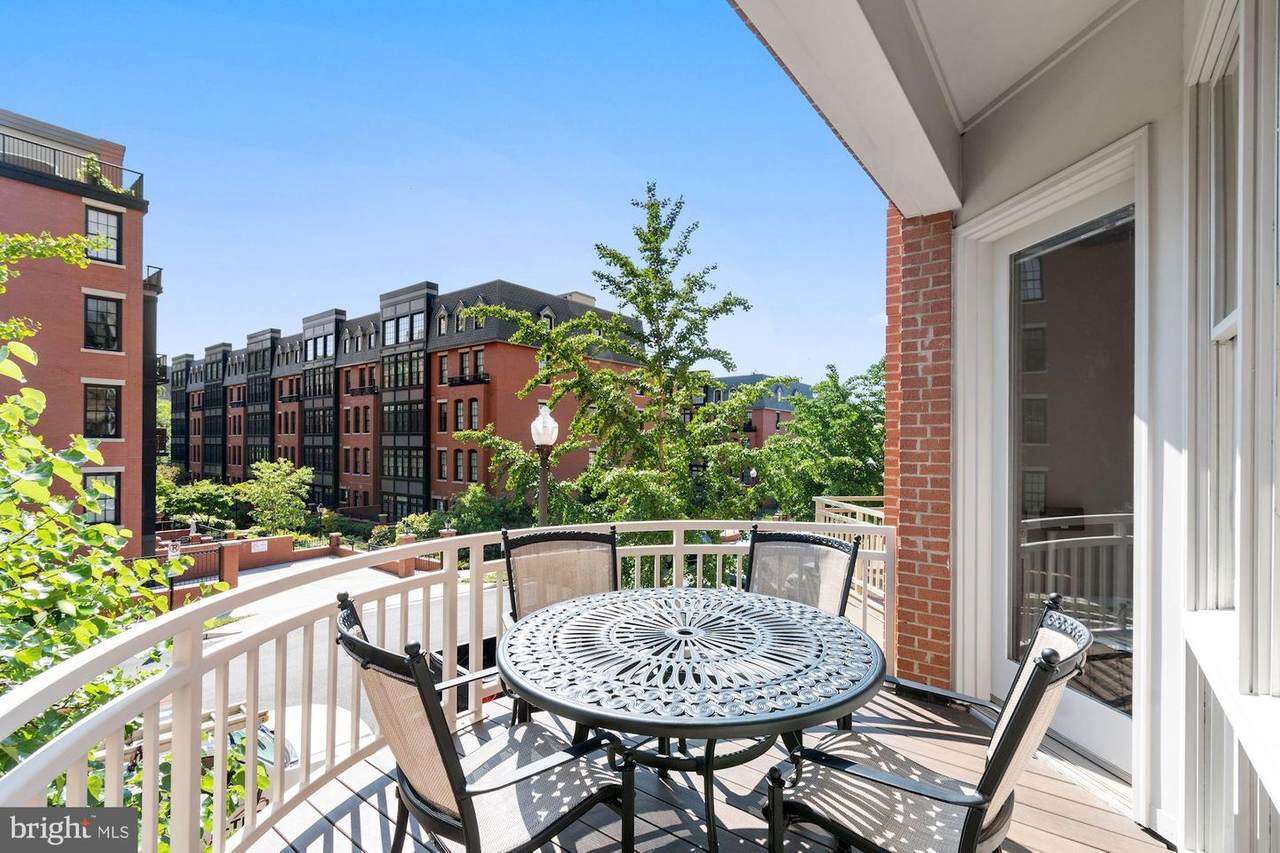 1682 Quinn Street - Photo 1