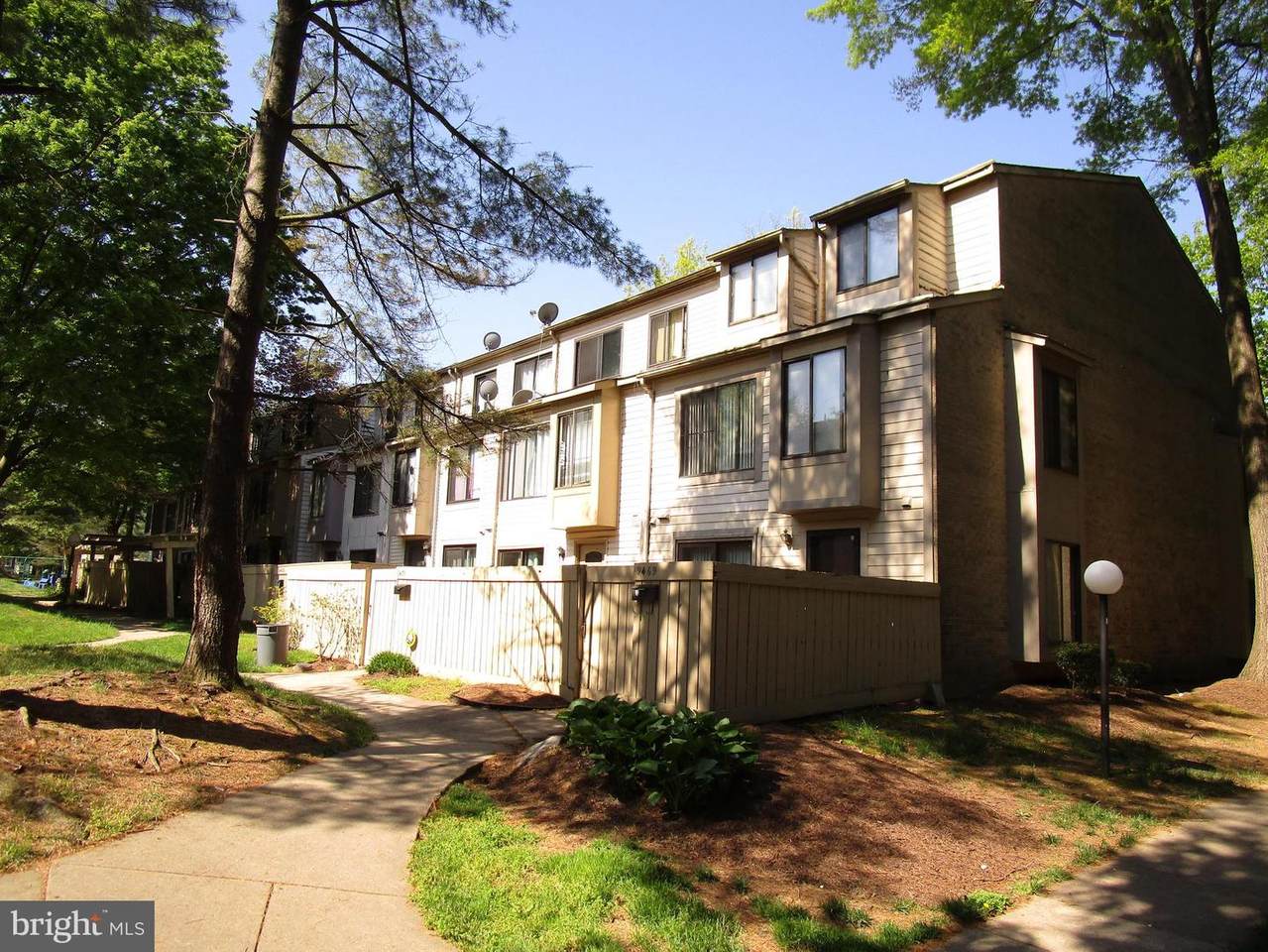 9469 Chadburn Place - Photo 1