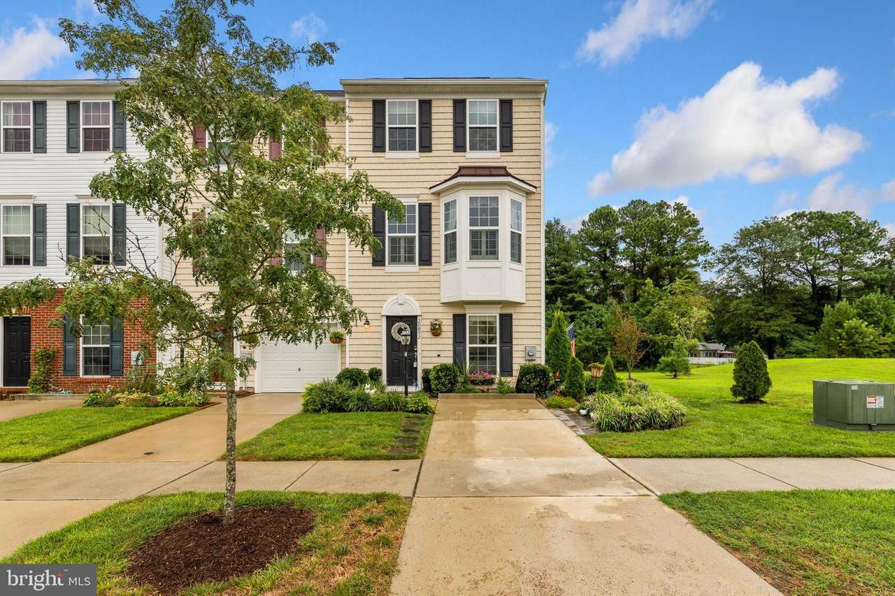 20892 Brunswick Lane - Photo 1