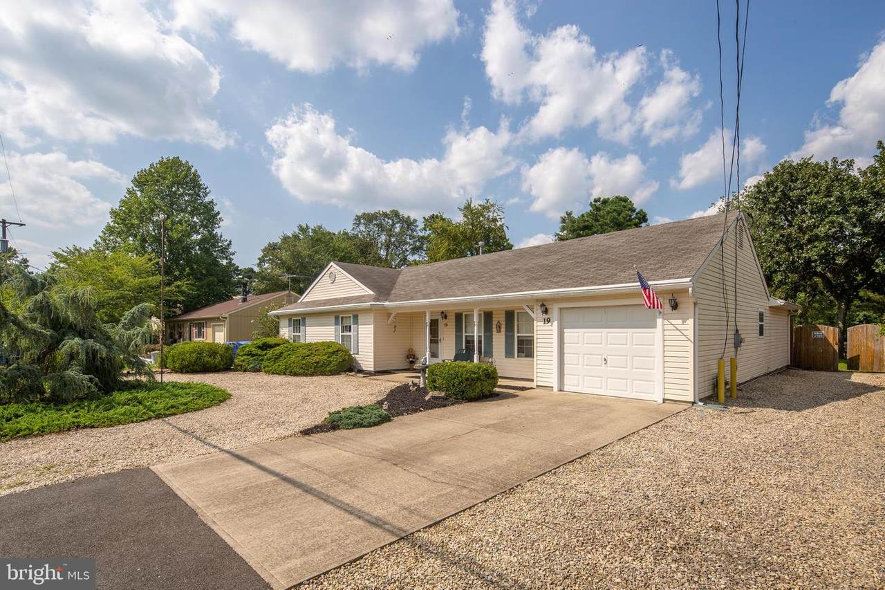 19 Sepulga Drive - Photo 1