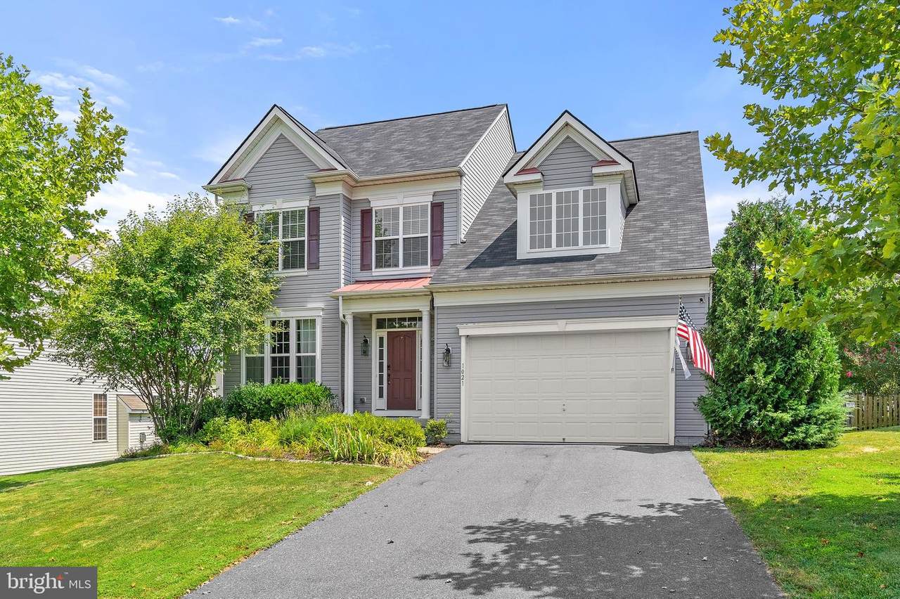 1021 Scarlet Lane - Photo 1