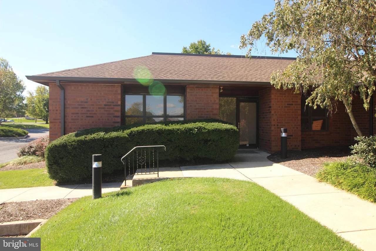 2201 RIDGEWOOD ROAD - Photo 1