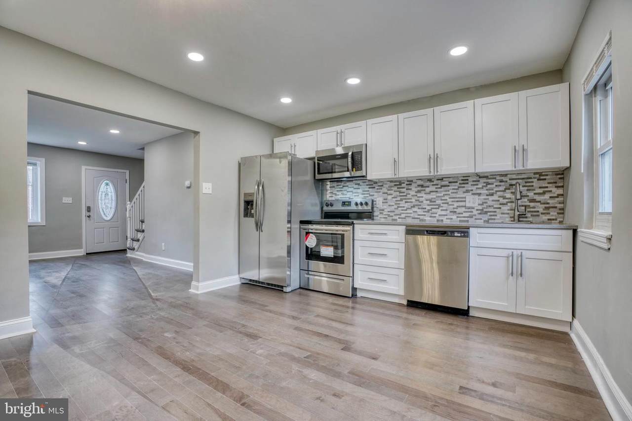 2214 Dukeland Street - Photo 1