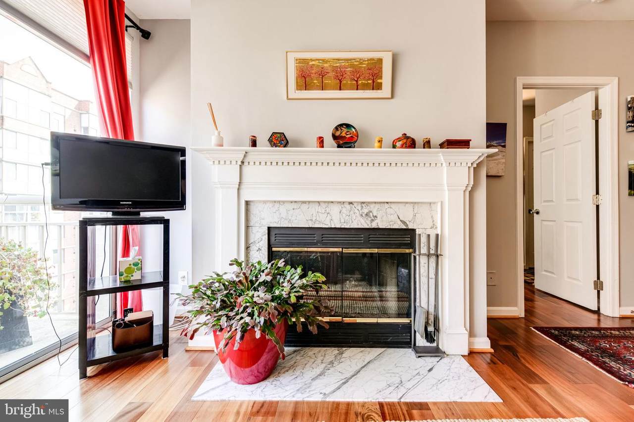 1200 Braddock Place - Photo 1
