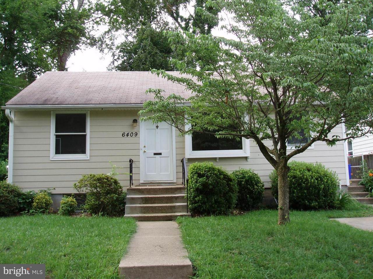 6409 Stoneham Road - Photo 1