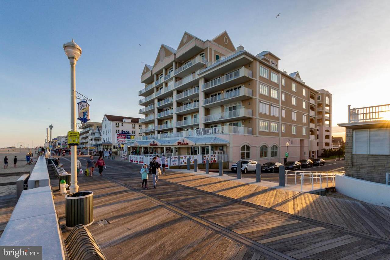 6 7TH Street - Photo 1