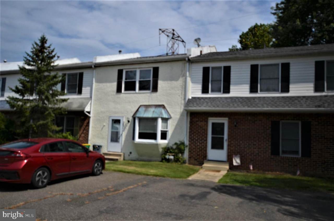 35 Kingston Terrace - Photo 1