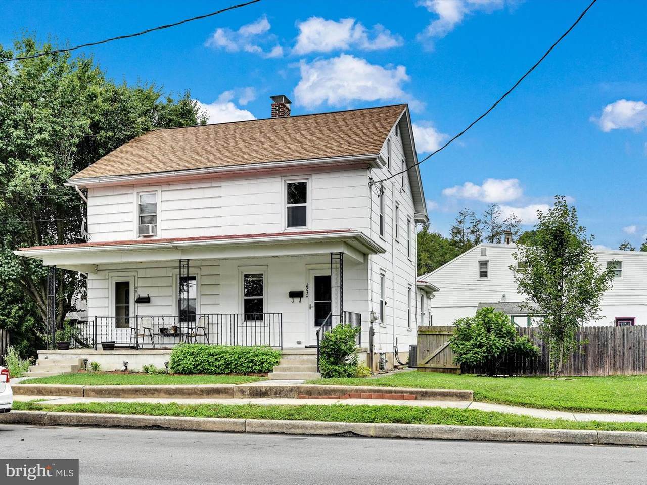 223 Hazel Street - Photo 1