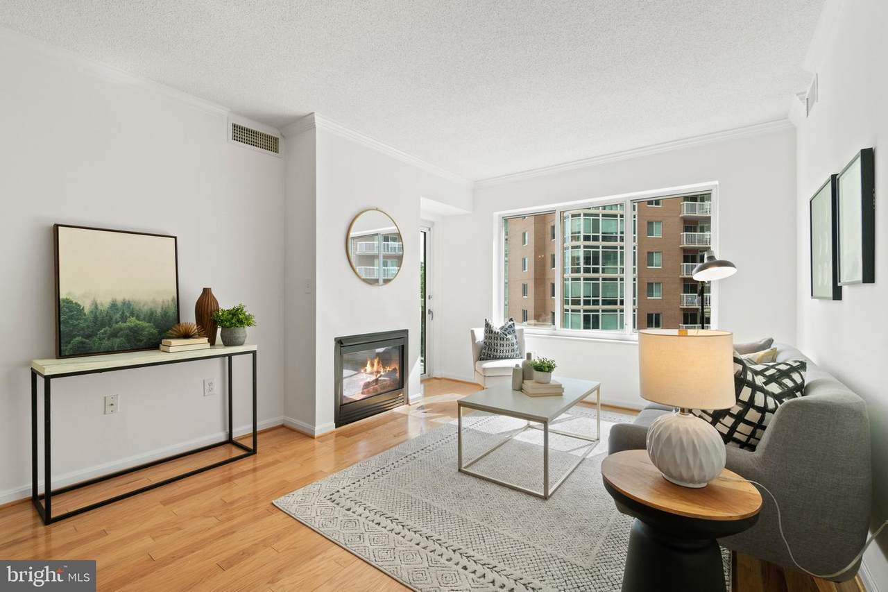 3101 Hampton Drive - Photo 1
