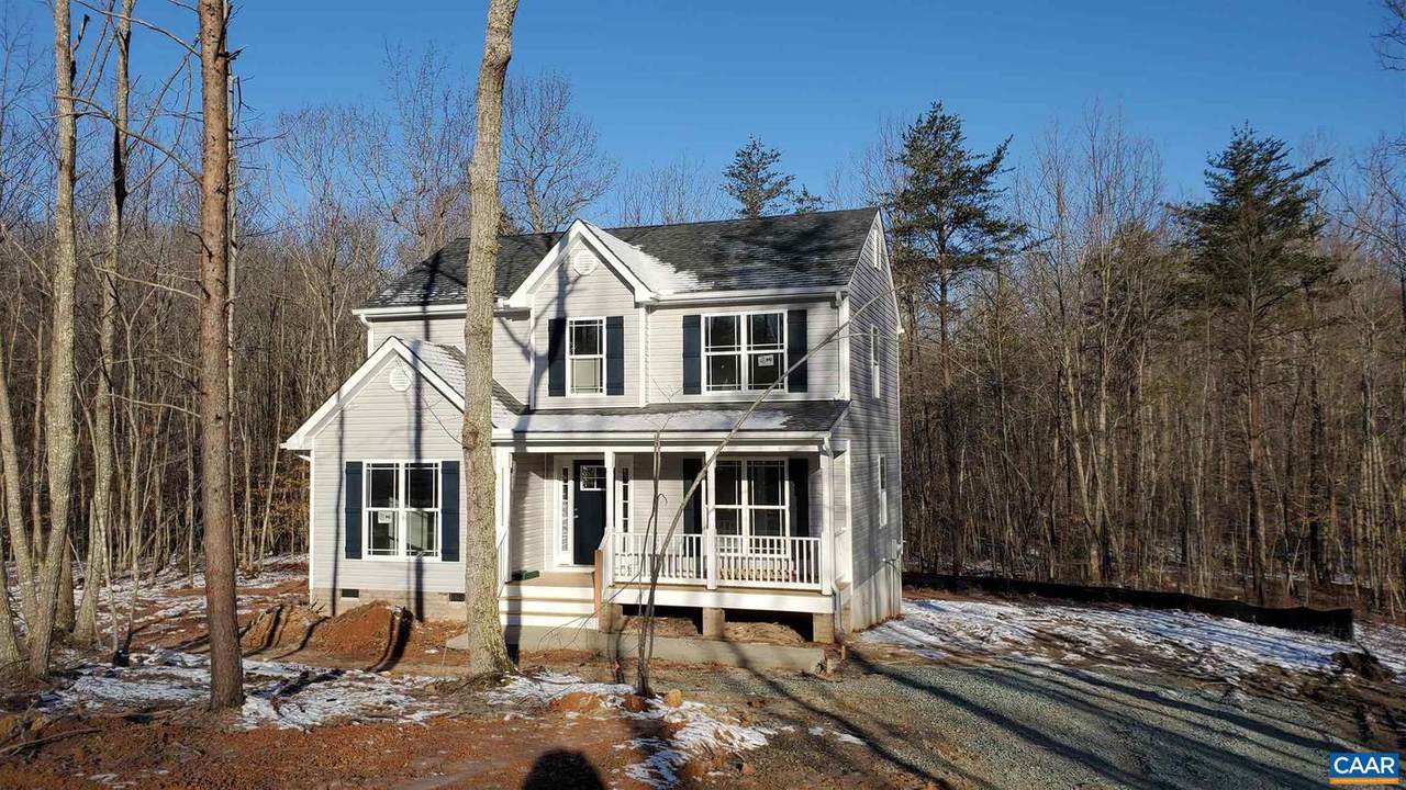 16 Colonial Rd - Photo 1