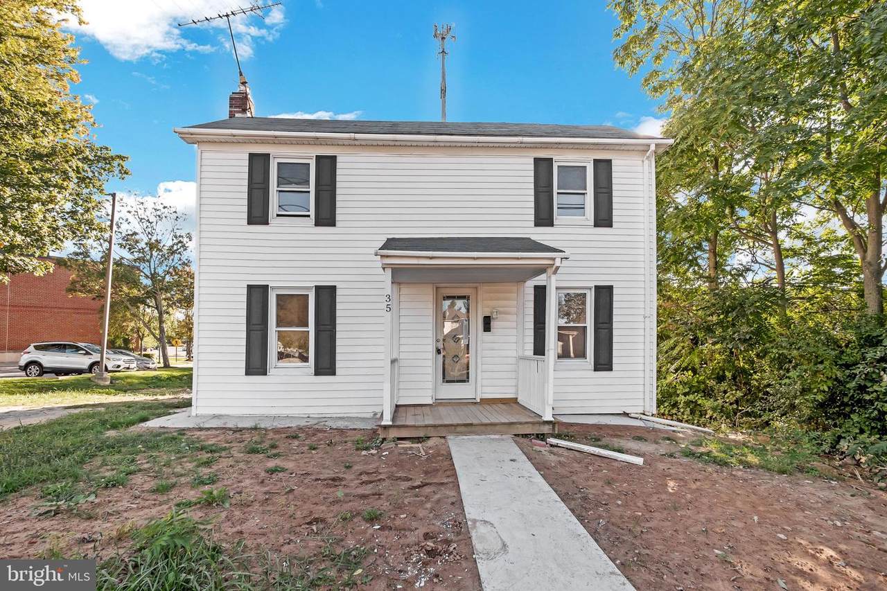 35 Westminster Pike - Photo 1
