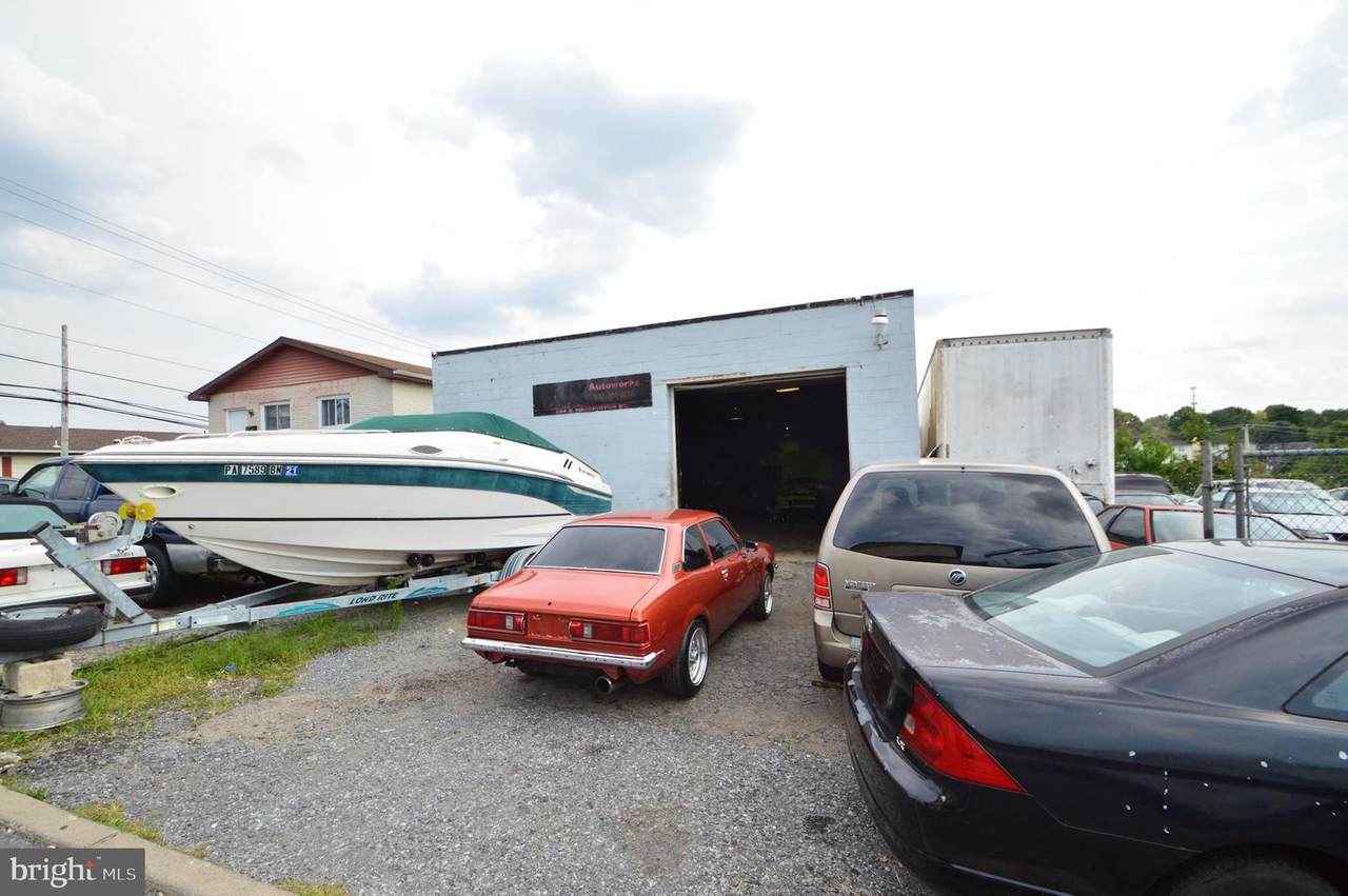 724 Washington Street - Photo 1