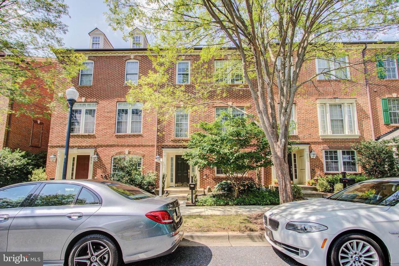 529 Kersten Street - Photo 1