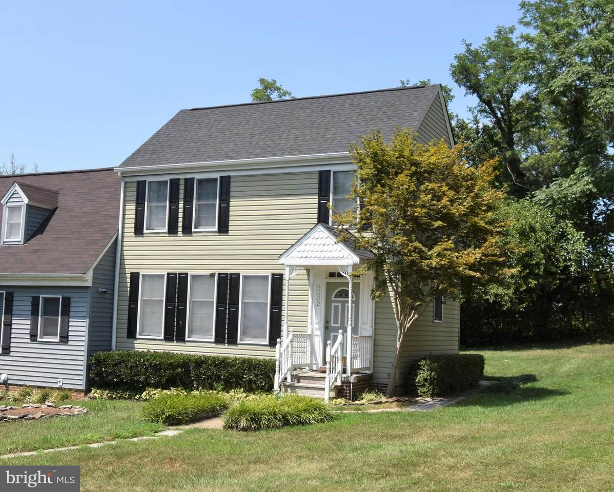 8332 Mauzy Square - Photo 1