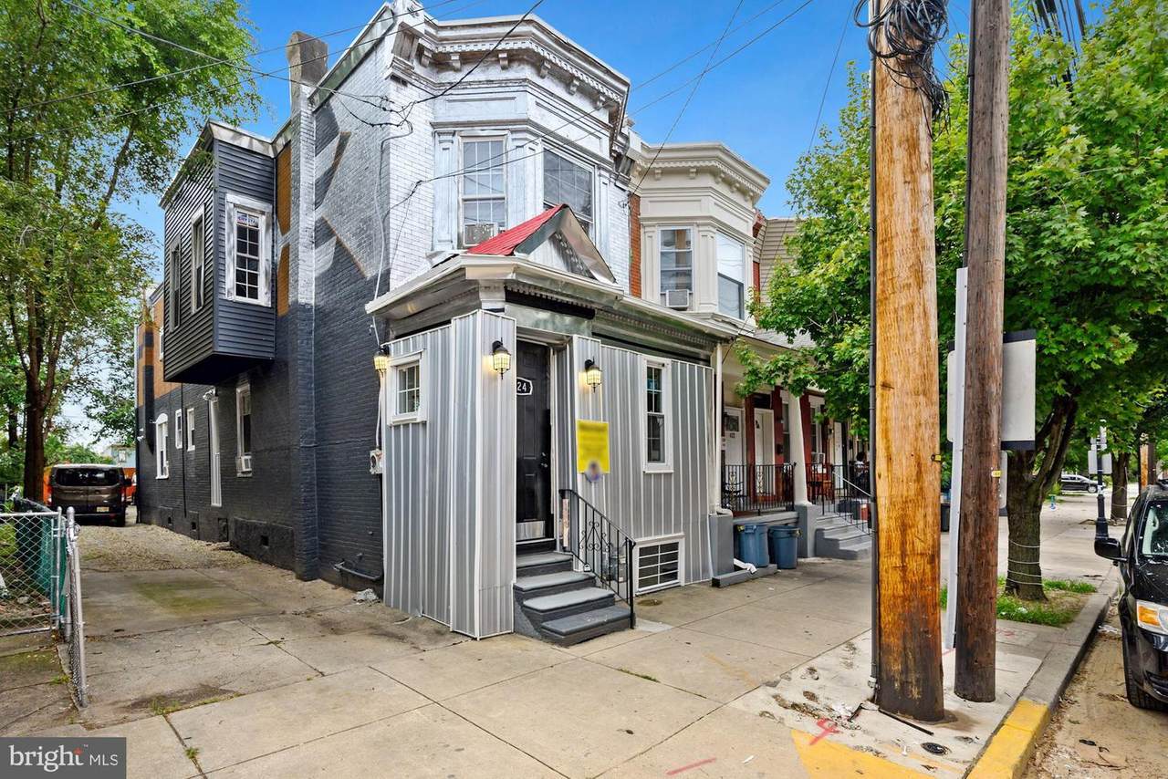 424 State Street - Photo 1