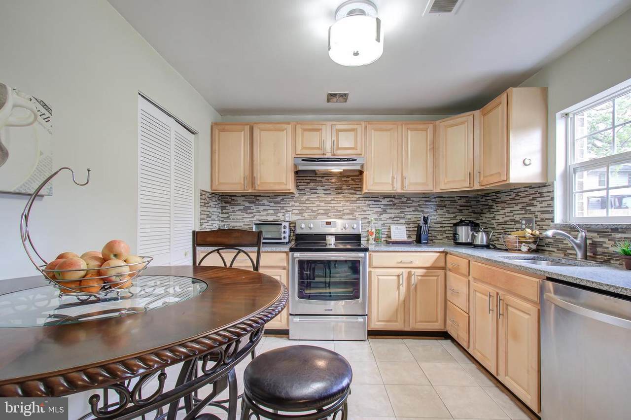 805 Concord Court - Photo 1