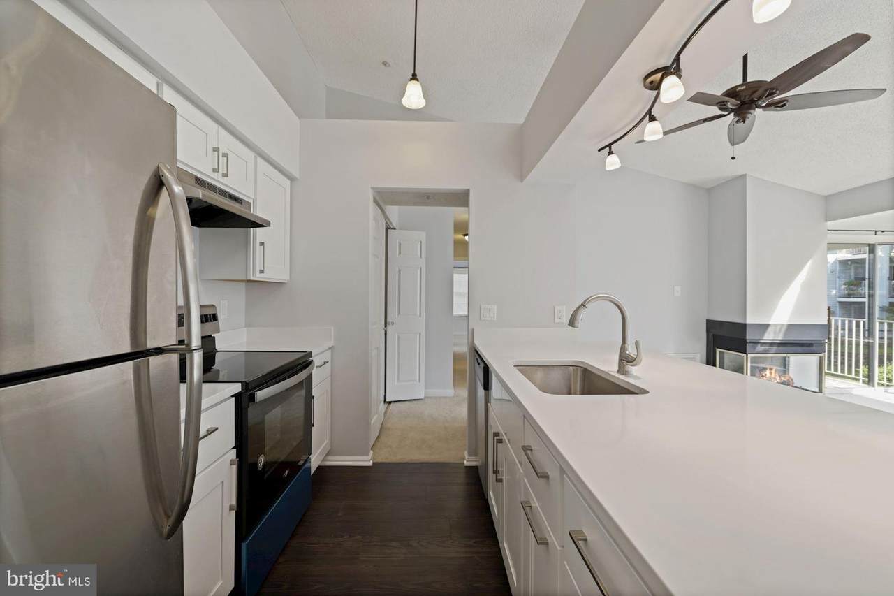 2703 Snowbird Terrace - Photo 1
