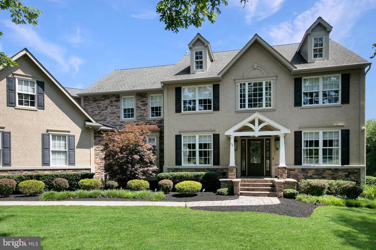30 Danielle Court - Photo 1