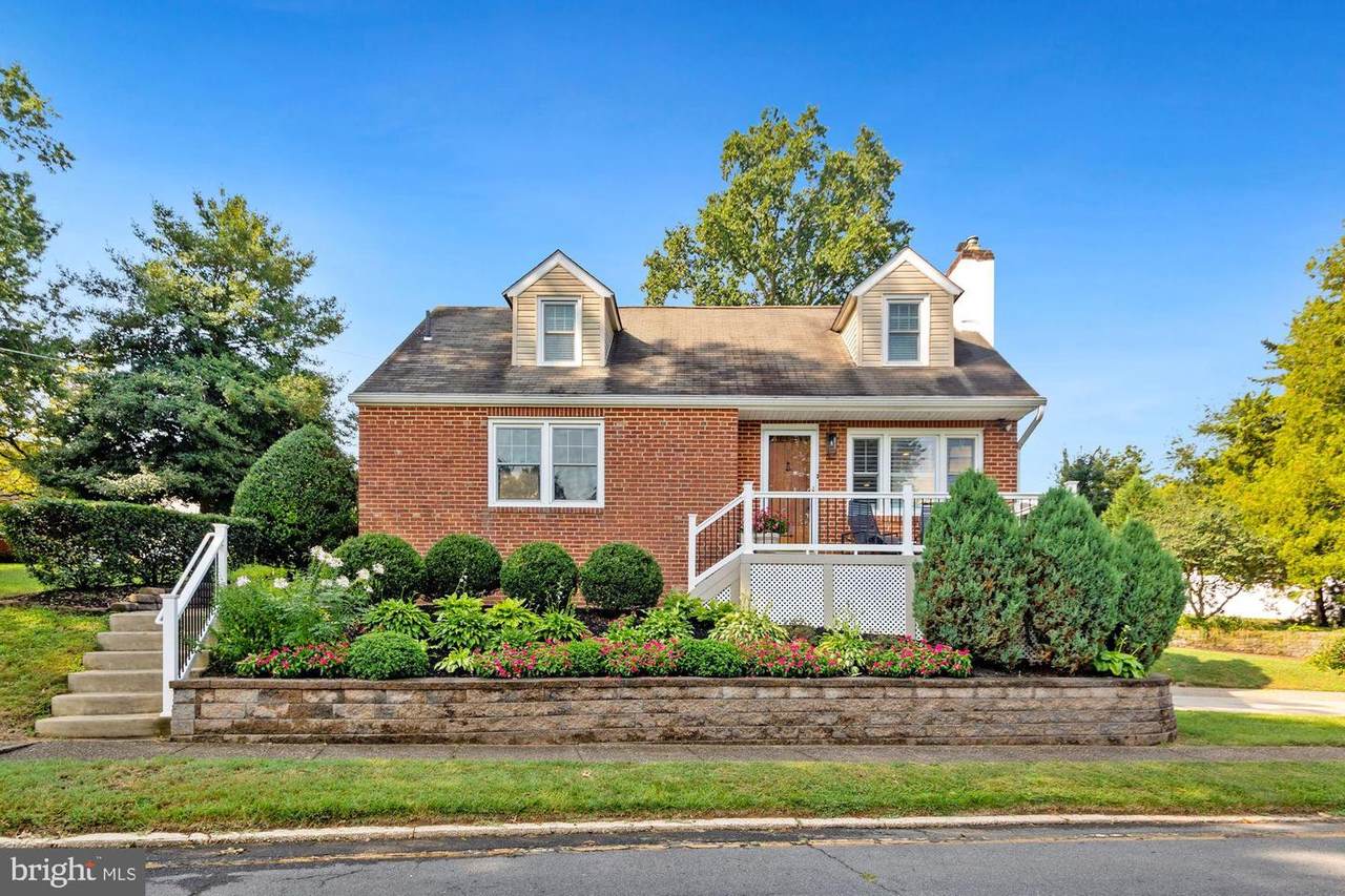 1801 Narberth Avenue - Photo 1