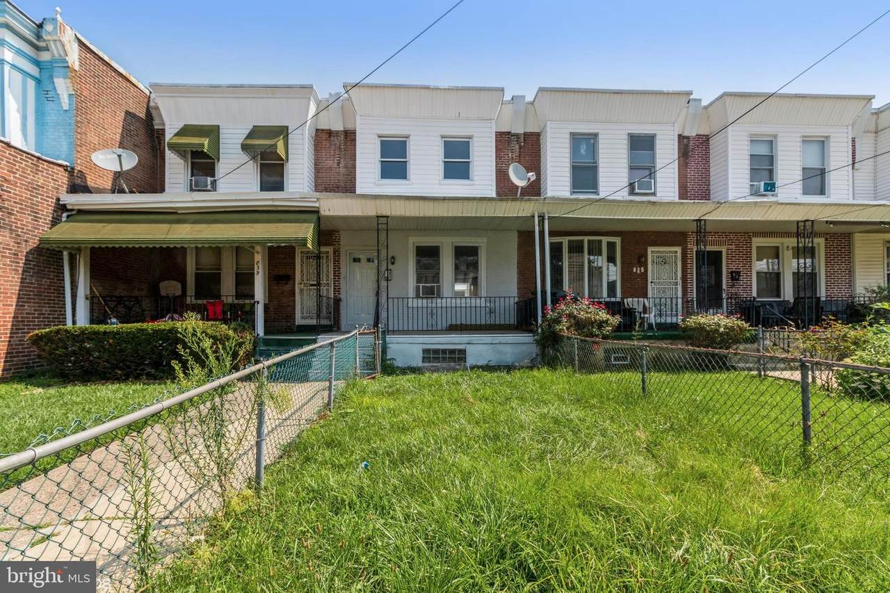 837 Summit Street - Photo 1
