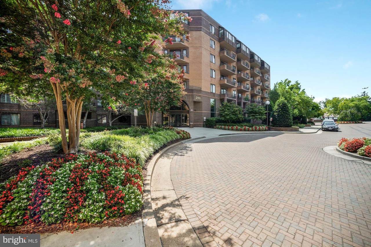 2111 Wisconsin Avenue - Photo 1