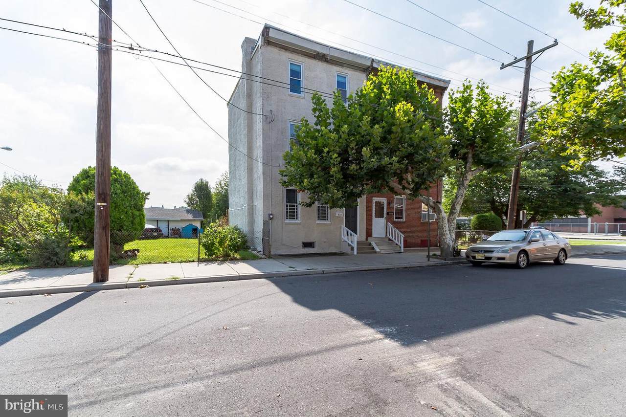 910 2ND Street - Photo 1
