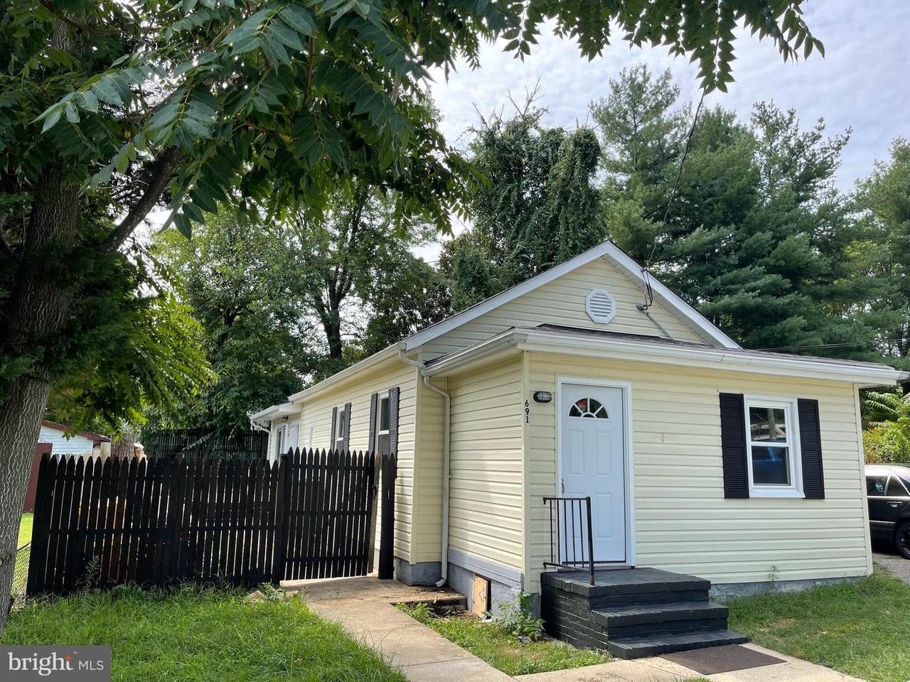 691 205TH Street - Photo 1