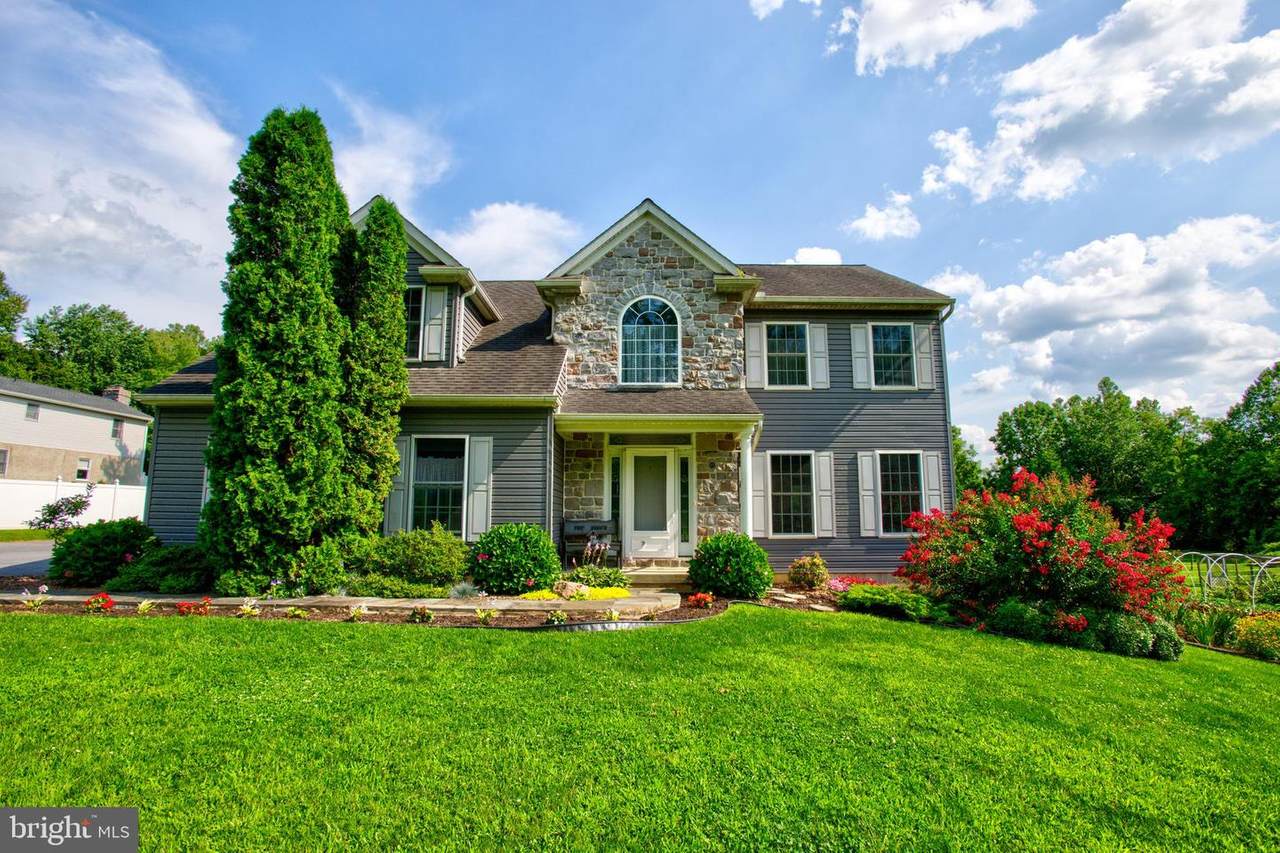 1457 White Oak Road - Photo 1