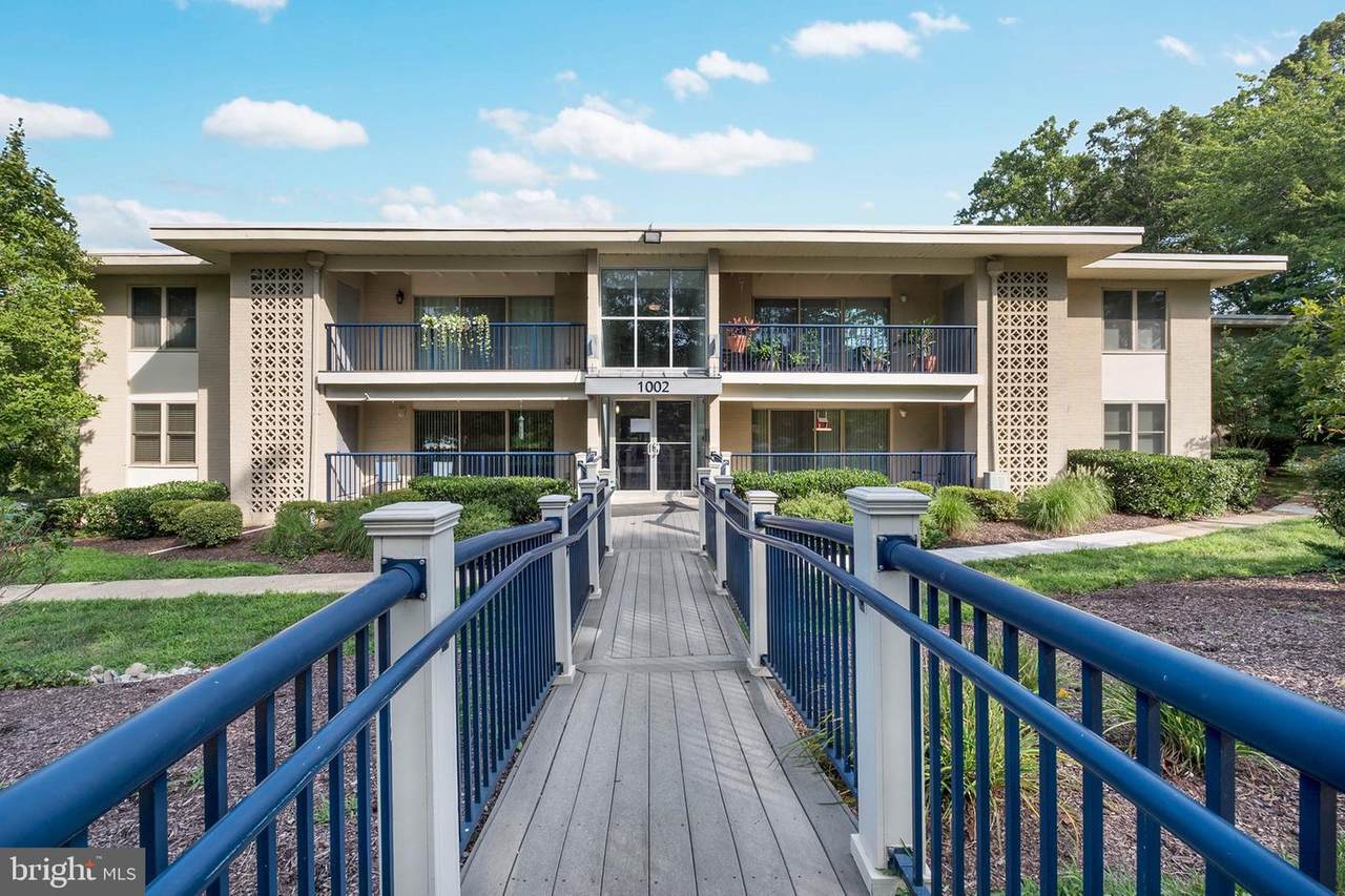 1002 Primrose Road - Photo 1